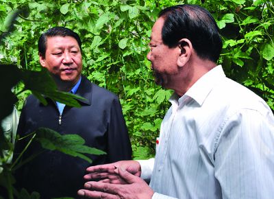点击查看详细信息<br>标题：习总书记在三元朱 阅读次数：2134